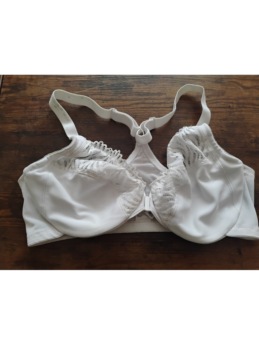 White Lace Underwire Bra with Adjustable Straps
